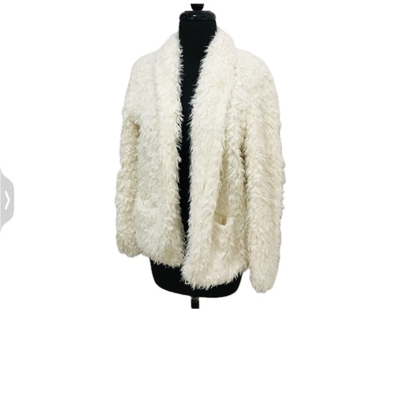 Love Fire Fun White Fuzzy Jacket - Picture 4 of 11